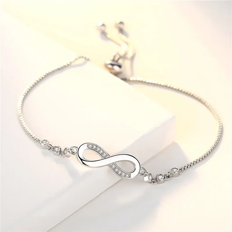 Pulseira Feminina em Prata 925 com Cristal, Design Vintage Ajustável com Detalhes de Nó e Charme Sofisticado
