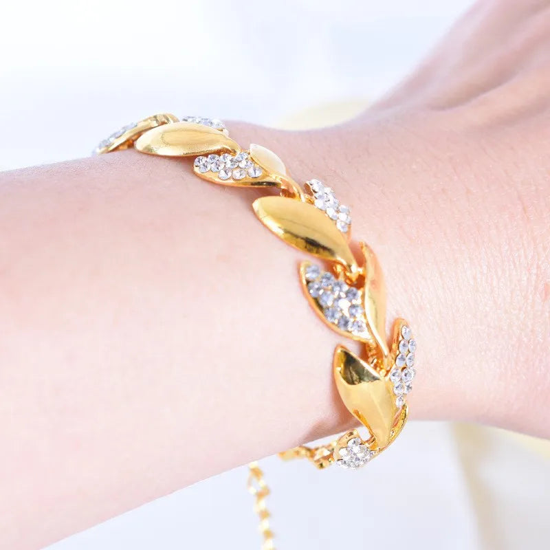 Pulseira Feminina com Folha Dourada, Corrente Ajustável e Cristais Brilhantes, Estilo Clássico e Elegante