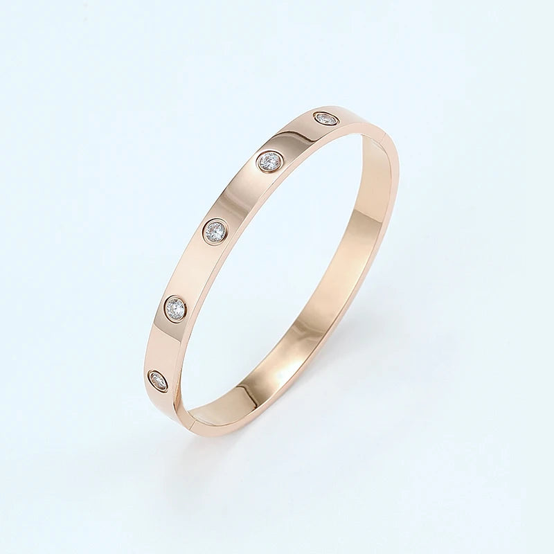 Pulseira Feminina em Aço Inoxidável Banhado a Ouro 18K com Zircônia Cúbica, Brilho Elegante e Estilo Moderno