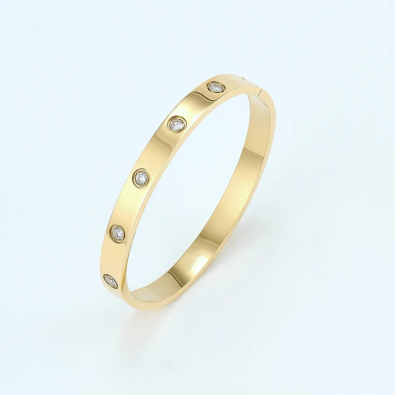 Pulseira Feminina em Aço Inoxidável Banhado a Ouro 18K com Zircônia Cúbica, Brilho Elegante e Estilo Moderno