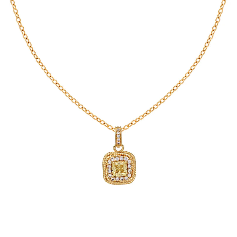 Colar Gargantilha com Corações Empilhados em Aço Inoxidável Dourado, Minimalismo e Elegância Feminina