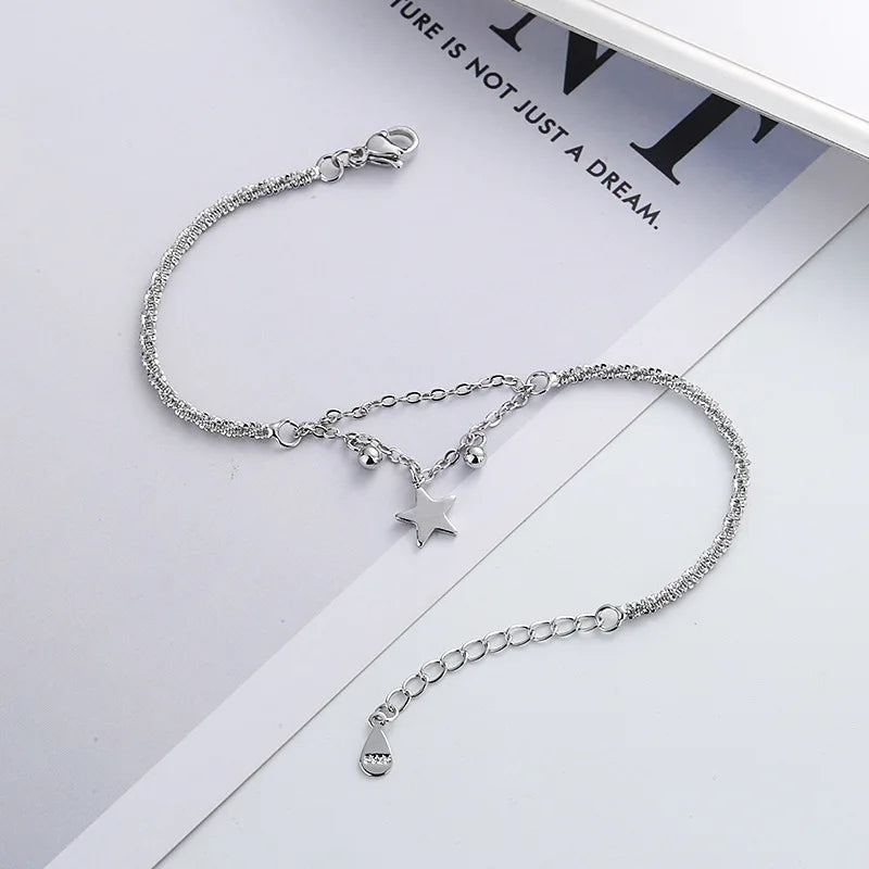 Pulseira Feminina em Prata 925 com Borboletas Cravejadas, Design Romântico e Ajustável para Datas Especiais