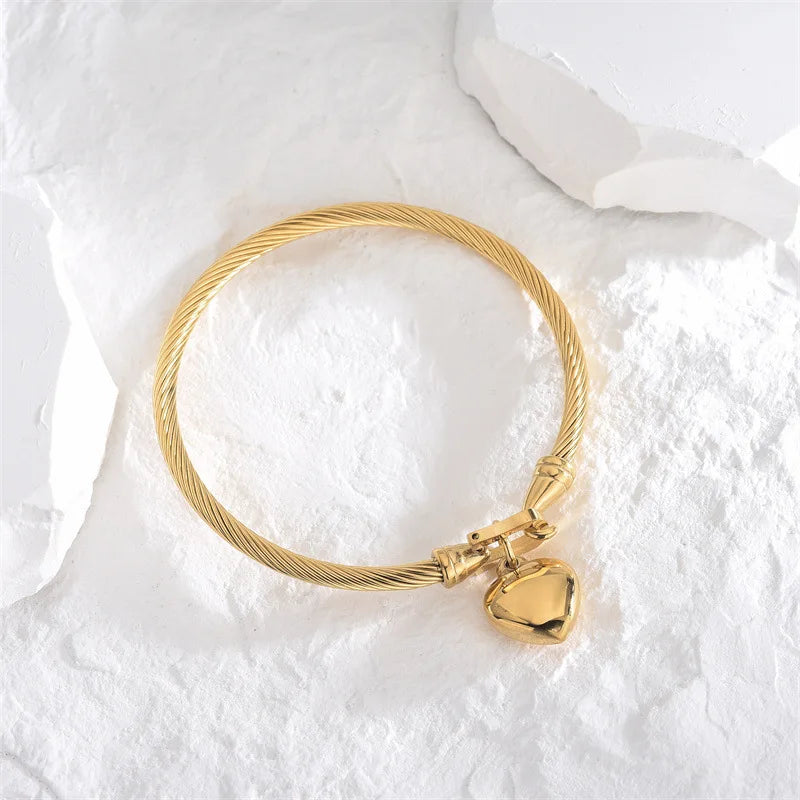 Pulseira Unissex em Aço Inoxidável Dourado com Pingente de Coração, Design Simples e Elegante