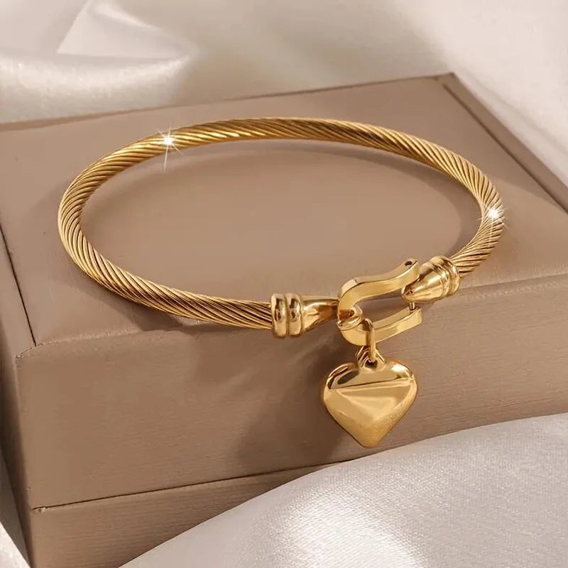 Pulseira Unissex em Aço Inoxidável Dourado com Pingente de Coração, Design Simples e Elegante
