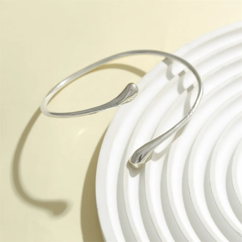 Pulseira Aberta Feminina Estilo Manguito Gota de Água, Design Vintage Geométrico com Toque Boho