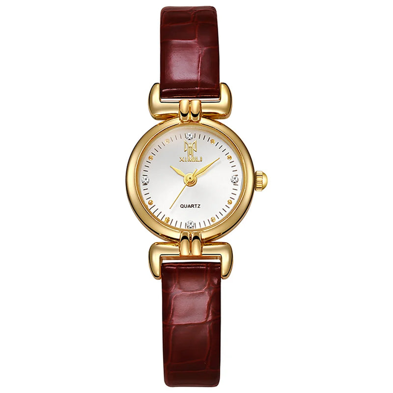 Relógio Feminino Pequeno de Quartzo 22mm, Pulseira em Couro Branco, Estilo Minimalista com Detalhes em Diamante