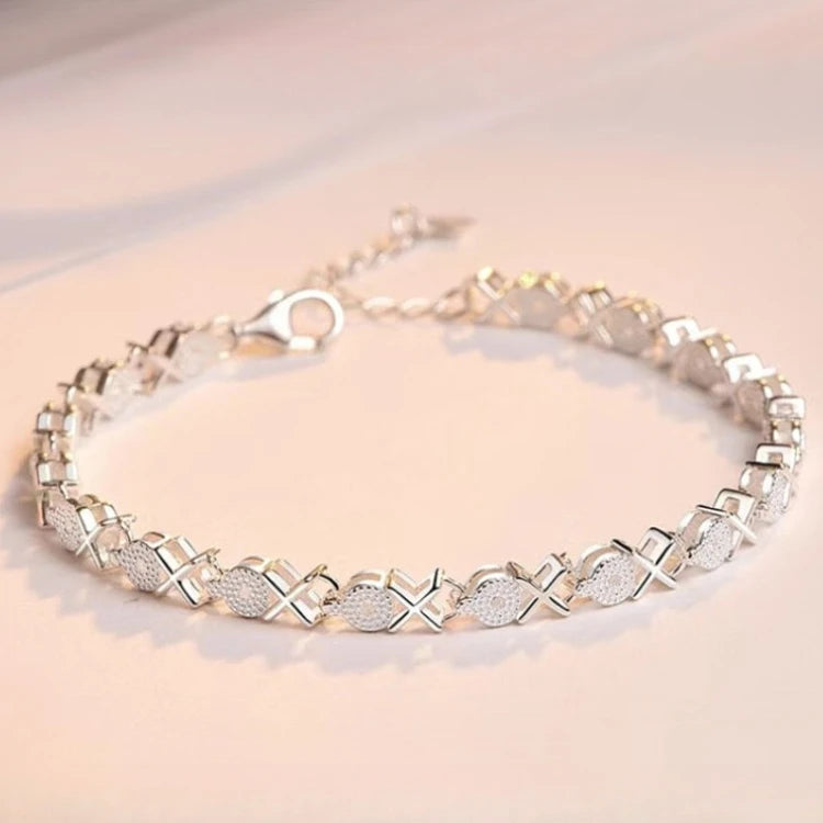 Pulseira Feminina em Prata 925 com Cristal, Design Vintage Ajustável com Detalhes de Nó e Charme Sofisticado