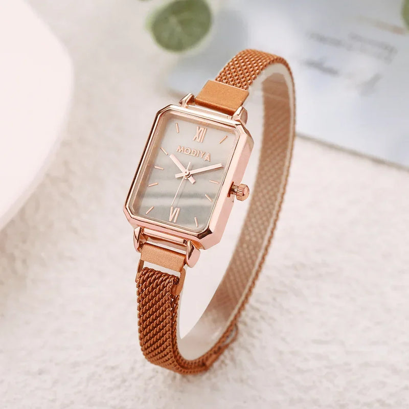 Relógio Feminino Retangular Luxo com Pulseira Magnética em Aço Inox, Mostrador Verde com Detalhes em Rosa Ouro