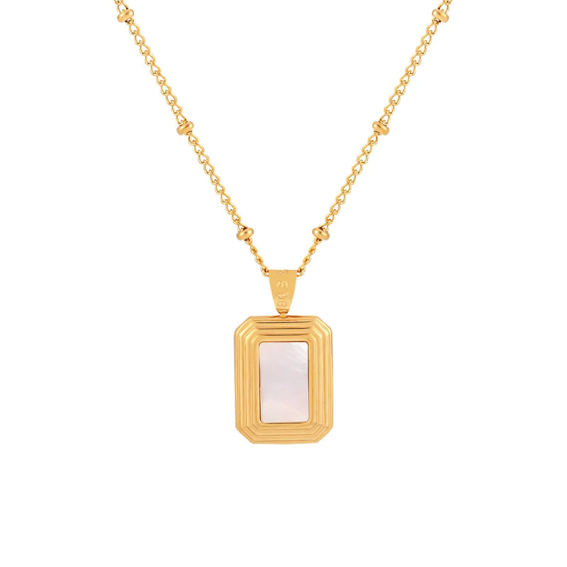Colar Gargantilha com Corações Empilhados em Aço Inoxidável Dourado, Minimalismo e Elegância Feminina