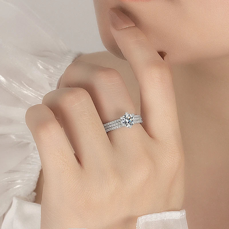 Anel de Noiva em Prata 925 com Moissanite de 0.5 a 1CT, Luxo e Brilho Atemporal para Casamento