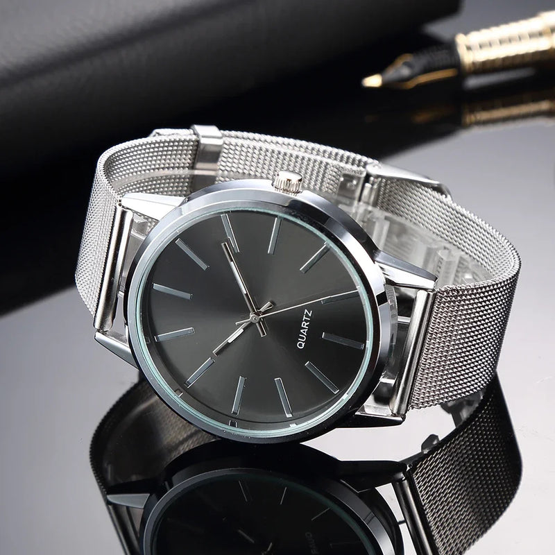 Relógio Feminino Analógico em Metal com Pulseira de Malha, Mostrador Redondo Slim 40mm Elegante para o Dia a Dia