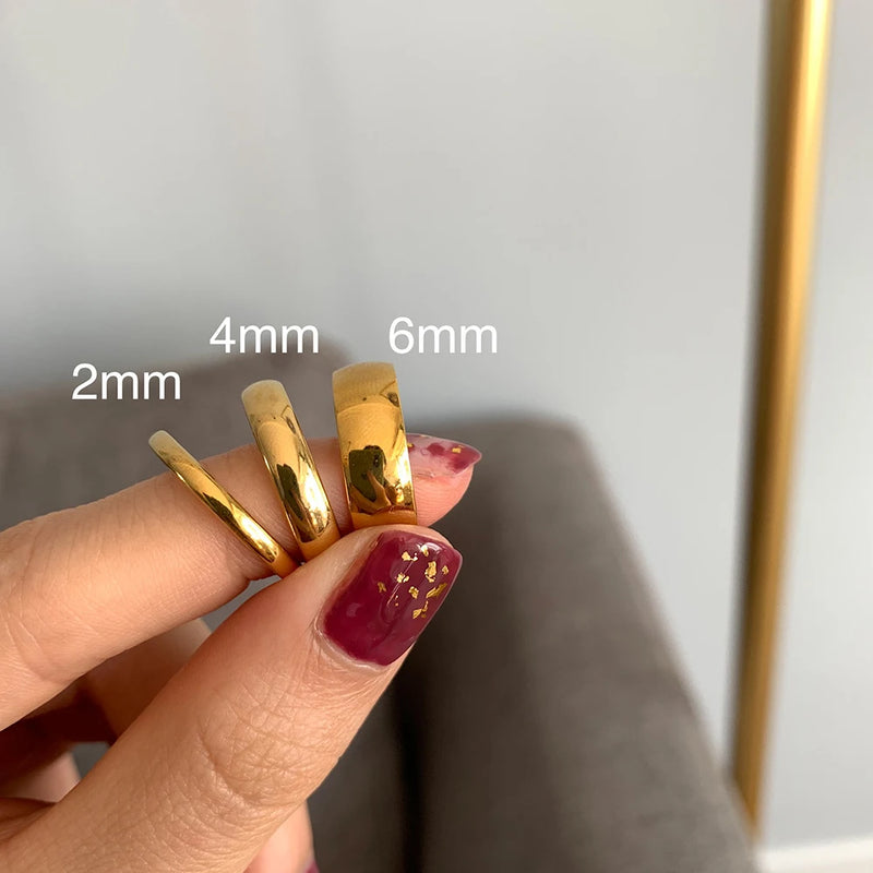 Anel Feminino em Aço Inoxidável Banhado a Ouro 18K, Modelos Minimalistas de 2mm a 6mm para Estilo Atemporal