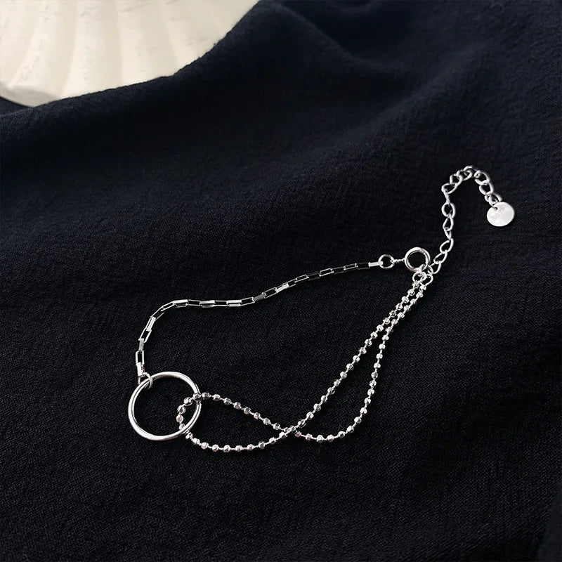 Pulseira Feminina em Prata 925 com Borboletas Cravejadas, Design Romântico e Ajustável para Datas Especiais