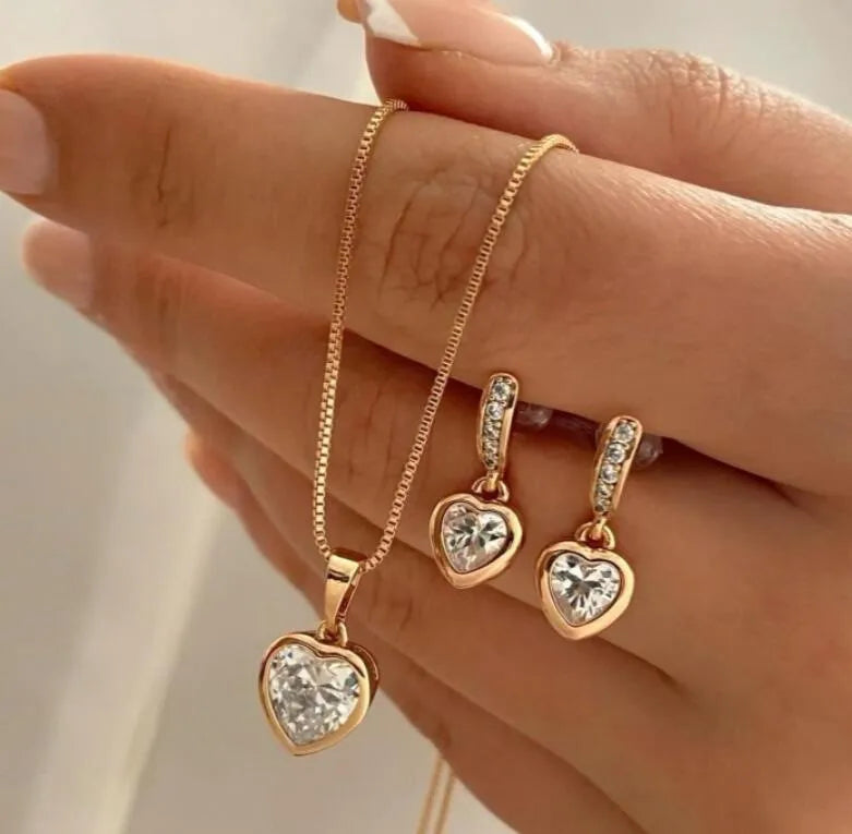 Kit 3 Peças com Colar de Pérola, Brincos e Pingente Clássico, Joia Elegante para Casamento e Presente Especial