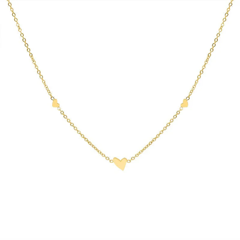 Colar Gargantilha com Corações Empilhados em Aço Inoxidável Dourado, Minimalismo e Elegância Feminina