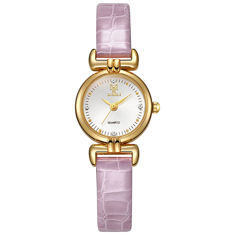 Relógio Feminino Pequeno de Quartzo 22mm, Pulseira em Couro Branco, Estilo Minimalista com Detalhes em Diamante