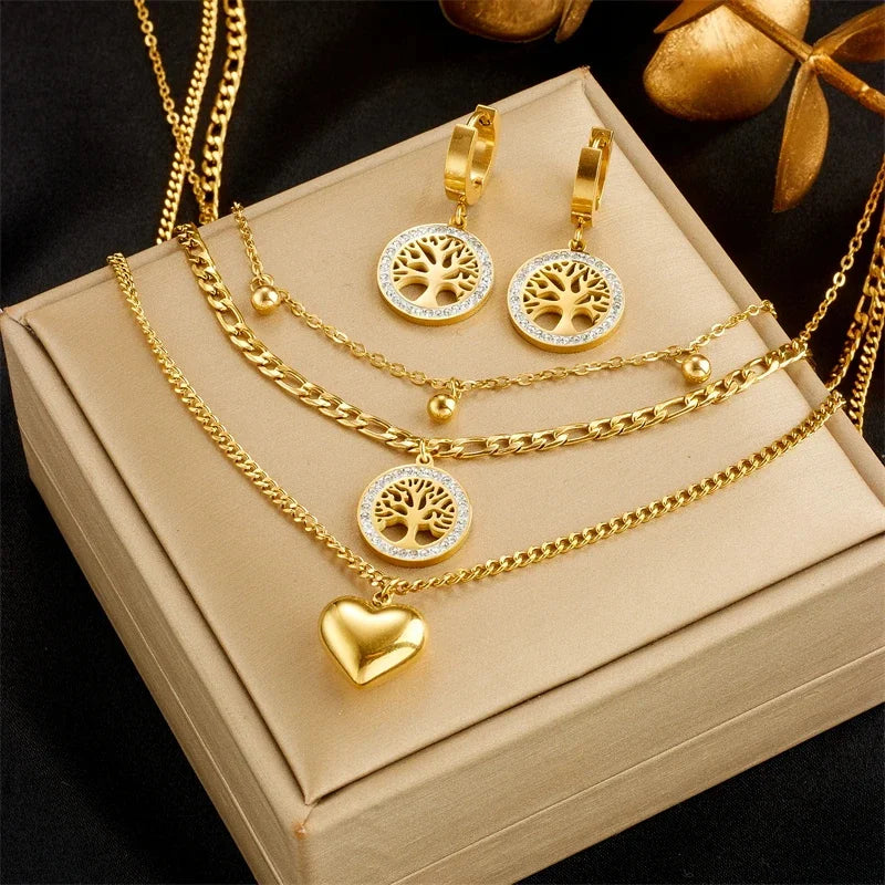 Kit Feminino com Colar, Pulseira e Brincos Coração da Sorte, Banhado a Ouro com Cristais