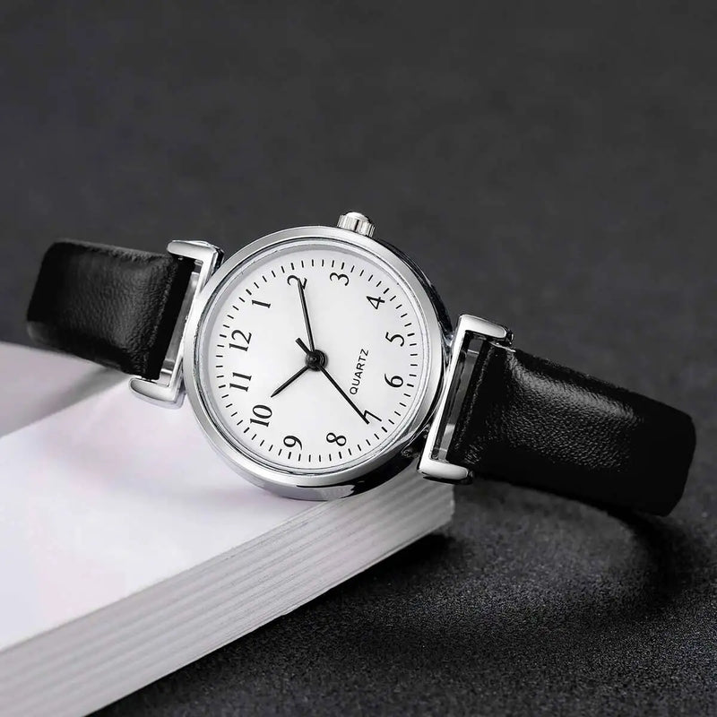 Kit com 2 Relógios Femininos de Quartzo, Mostrador Pequeno de 25mm e Pulseira em Couro Elegante