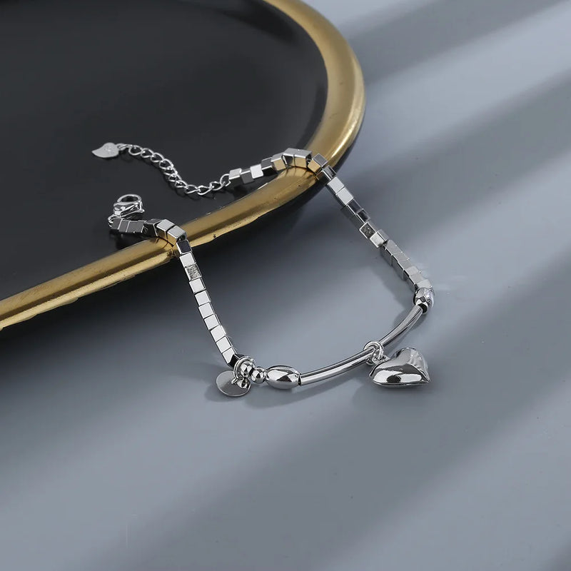 Pulseira Feminina em Prata 925 com Borboletas Cravejadas, Design Romântico e Ajustável para Datas Especiais