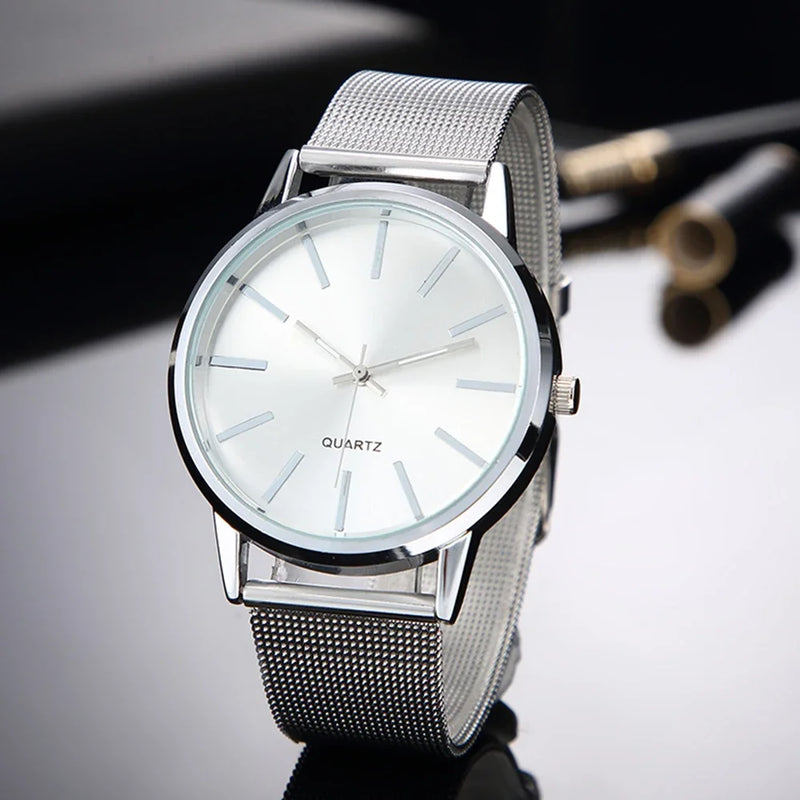 Relógio Feminino Analógico em Metal com Pulseira de Malha, Mostrador Redondo Slim 40mm Elegante para o Dia a Dia