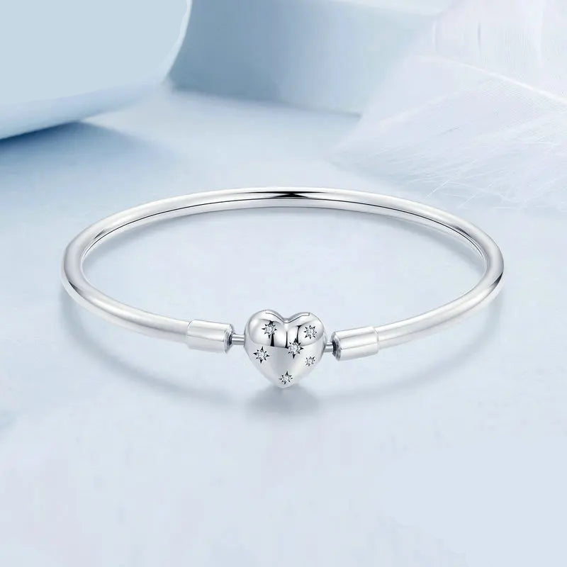 Pulseira Feminina em Prata 925 com Fecho em Coração e Charme Personalizável, Estilo Clássico e Elegante