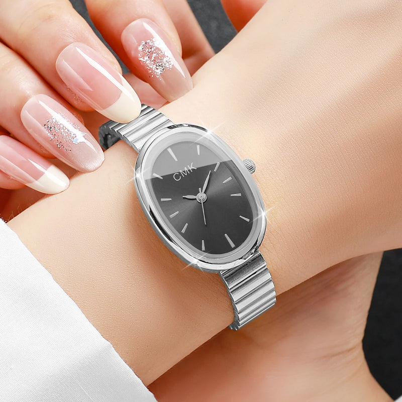 Relógio Feminino Oval Ultra-Fino 22mm, Pulseira Metálica e Estilo Clássico para Looks Delicados e Versáteis