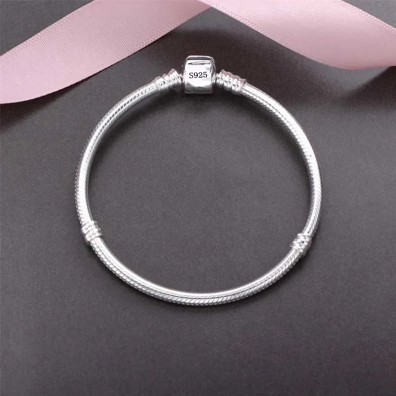 Pulseira Feminina em Prata 925 Modelo Osso de Cobra, Design Suave e Feito à Mão com Acabamento Premium