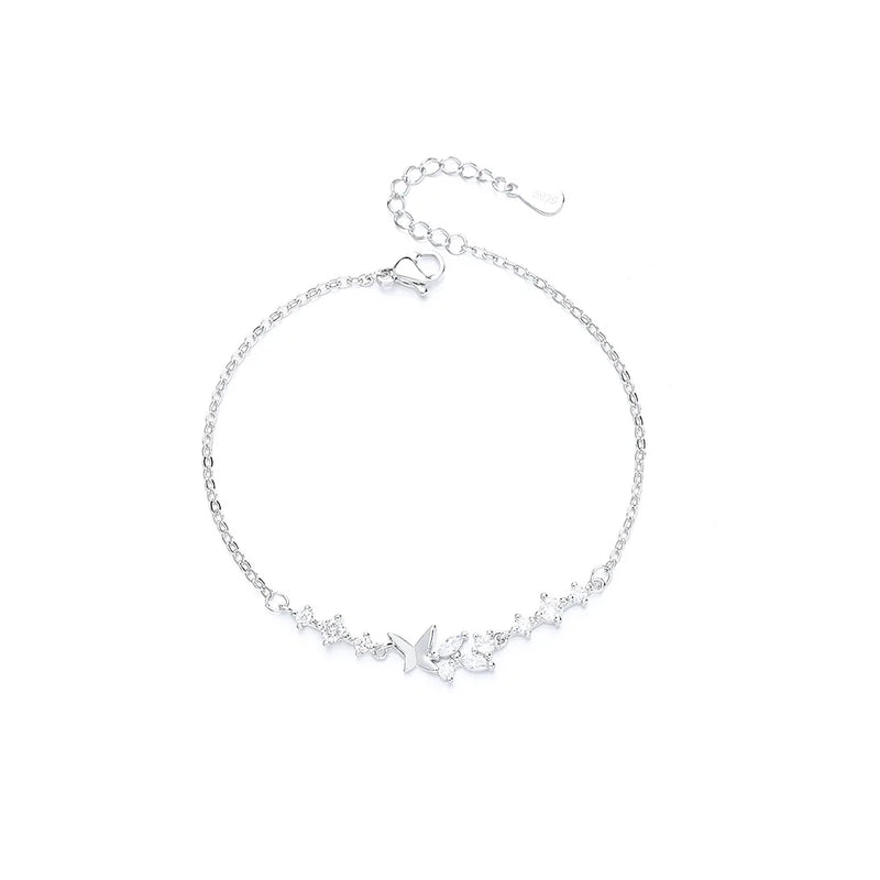 Pulseira Feminina em Prata 925 com Borboletas Cravejadas, Design Romântico e Ajustável para Datas Especiais