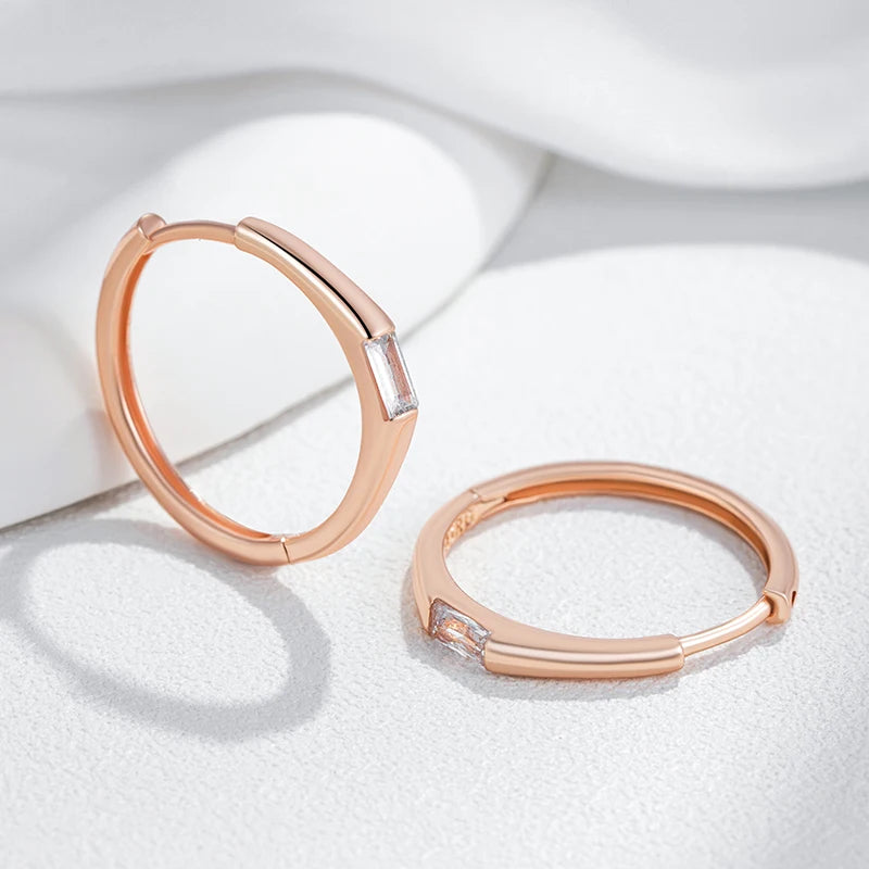 Brincos de Argola em Ouro Rosa 585 com Zircão Natural, Acessório Luxuoso e Sofisticado para Noivas e Festas