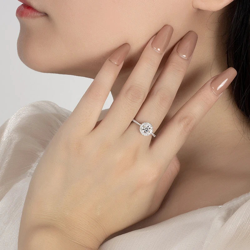 Anel Feminino em Prata 925 com Moissanite Redondo de 0.5 a 2CT, Banhado a Ouro Branco 18K