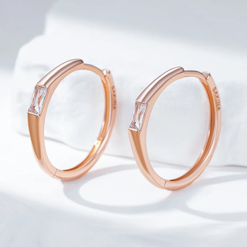 Brincos de Argola em Ouro Rosa 585 com Zircão Natural, Acessório Luxuoso e Sofisticado para Noivas e Festas