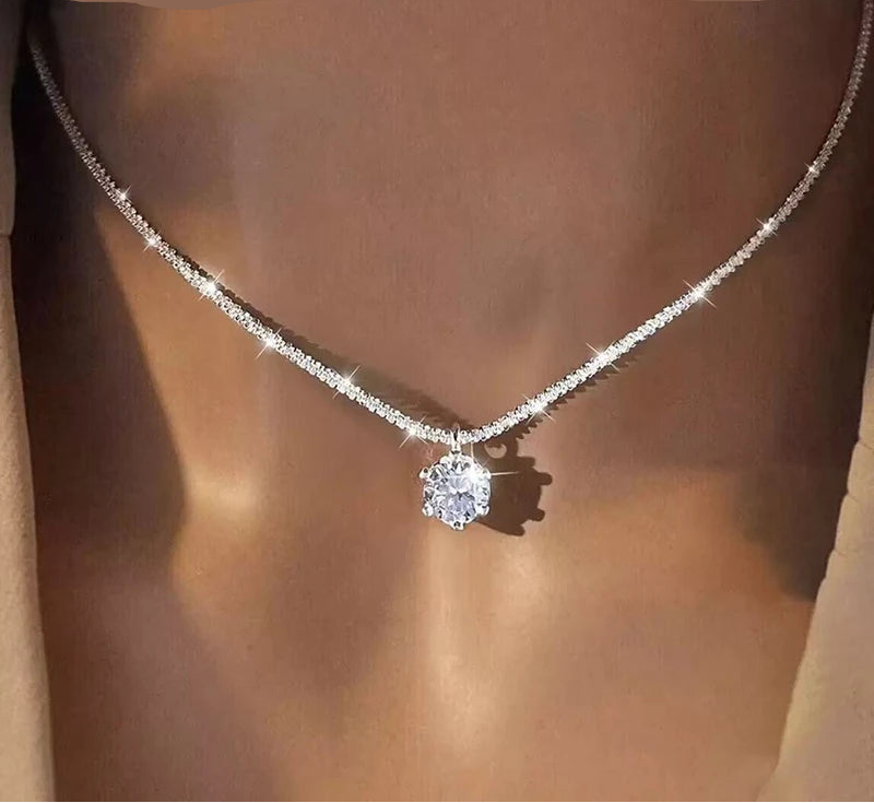 Colar Coroa em Prata 925 com Moissanite VVS1, Brilho Intenso e Luxo Atemporal