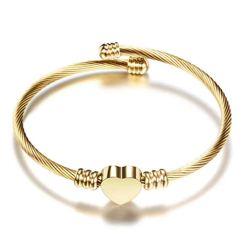 Pulseira Feminina em Aço Inoxidável com Coração Vazado, Banhada em Ouro Rosa, Ajustável e Antialérgica