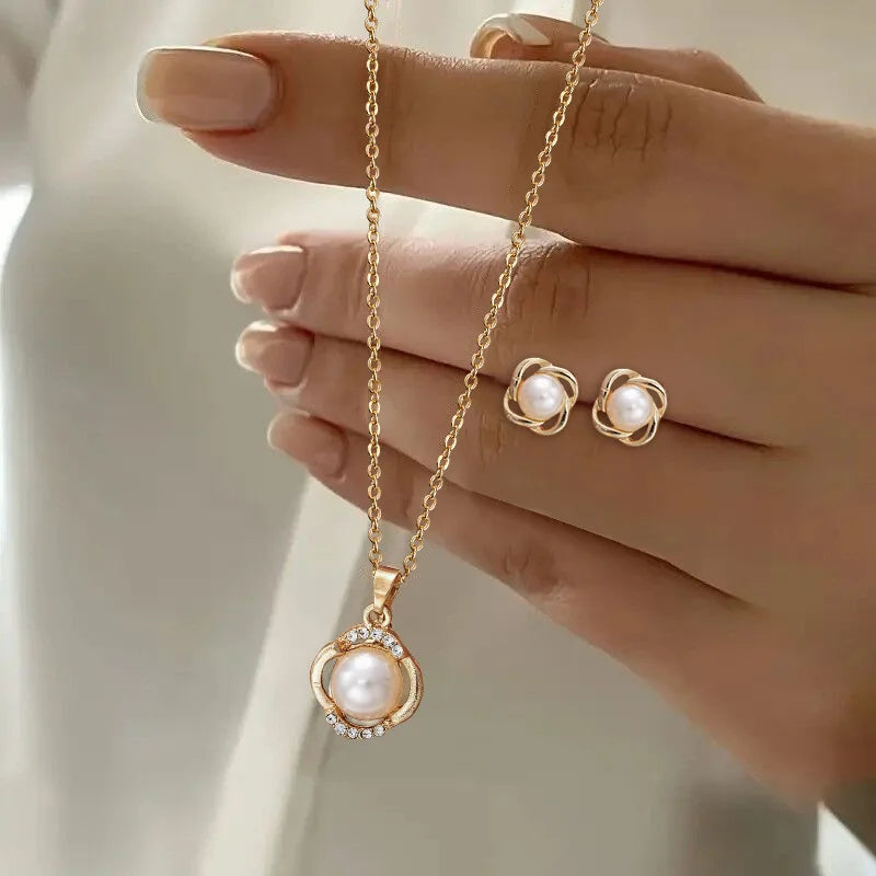 Kit 3 Peças com Colar de Pérola, Brincos e Pingente Clássico, Joia Elegante para Casamento e Presente Especial