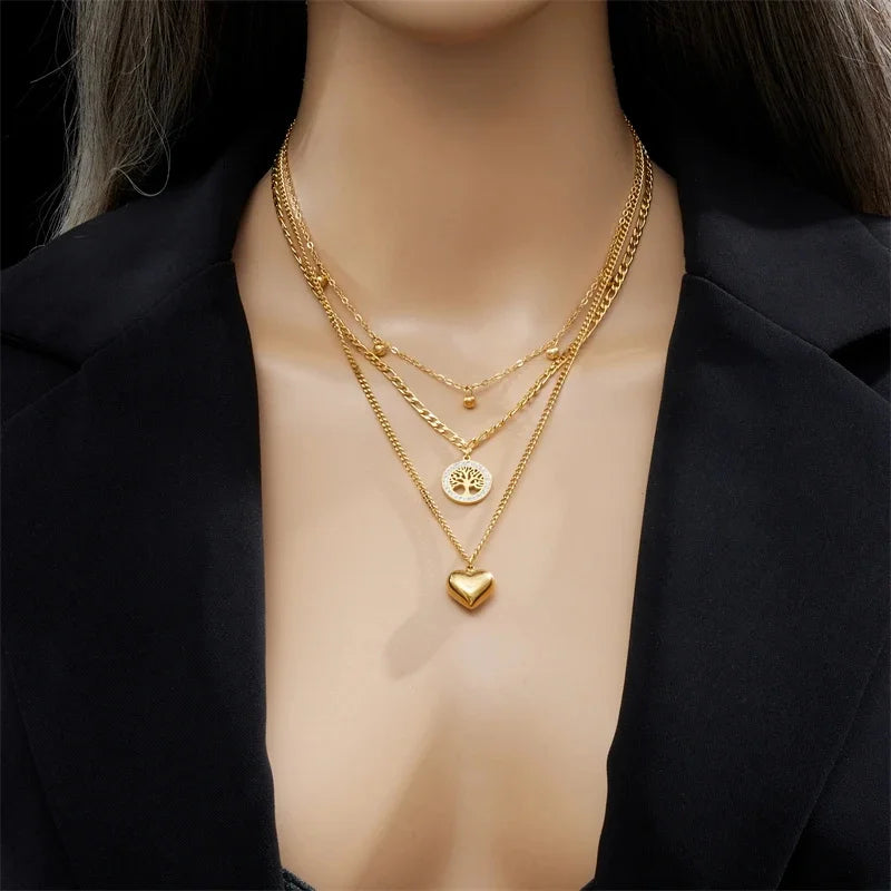 Kit Feminino com Colar, Pulseira e Brincos Coração da Sorte, Banhado a Ouro com Cristais