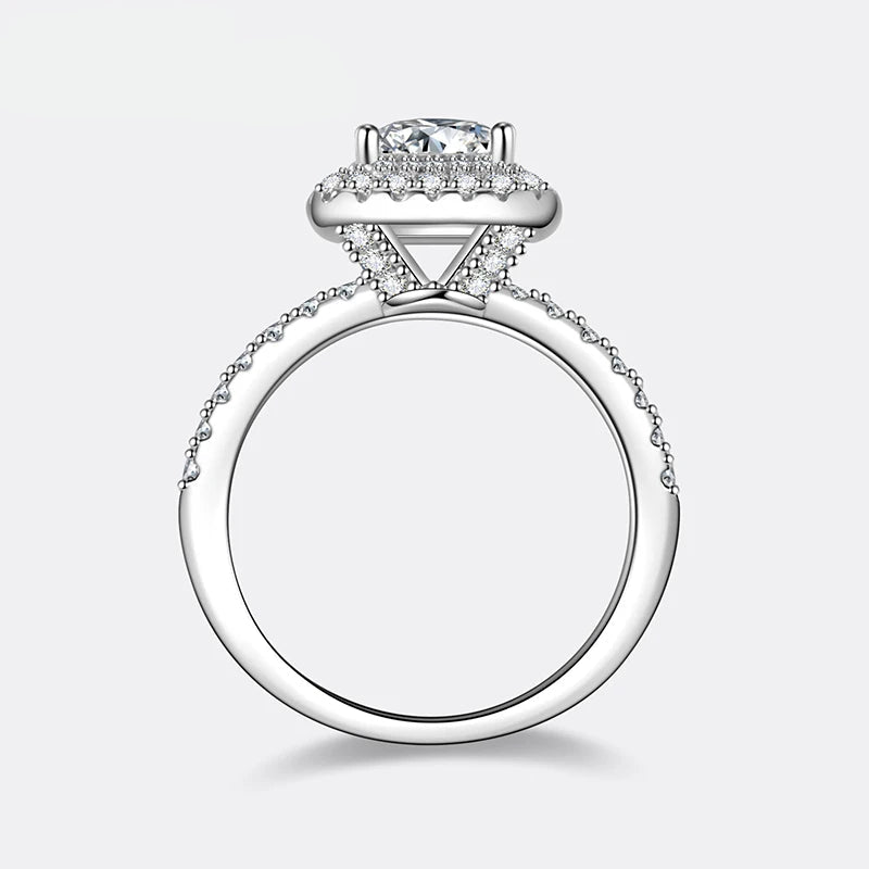 Anel Feminino em Prata 925 com Moissanite Corte Princesa 1CT, Luxo Moderno e Brilho Incomparável