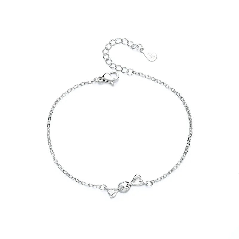 Pulseira Feminina em Prata 925 com Borboletas Cravejadas, Design Romântico e Ajustável para Datas Especiais