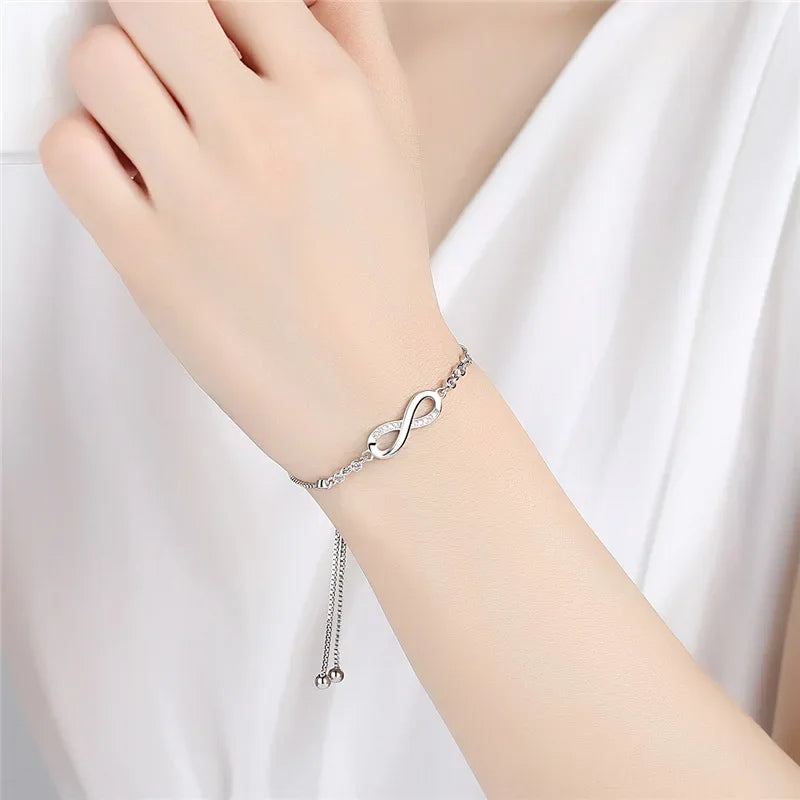 Pulseira Feminina em Prata 925 com Cristal, Design Vintage Ajustável com Detalhes de Nó e Charme Sofisticado
