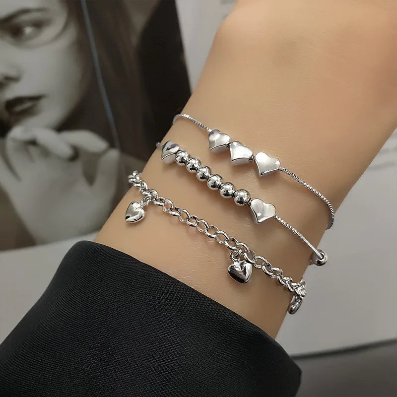 Pulseira Feminina em Prata 925 com Borboletas Cravejadas, Design Romântico e Ajustável para Datas Especiais