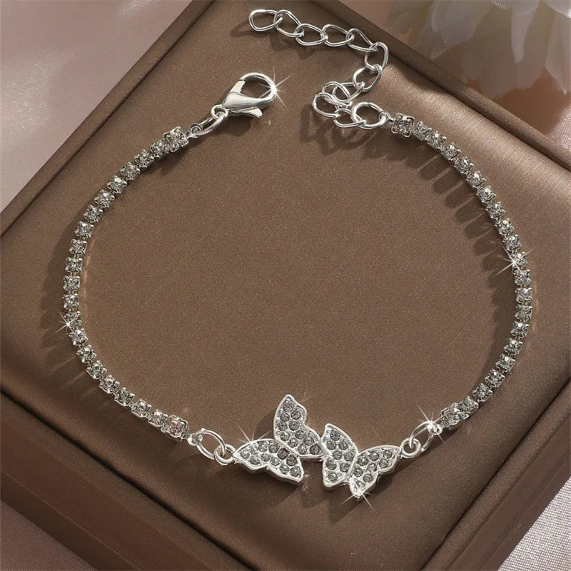 Pulseira Feminina em Prata 925 com Cristal, Design Vintage Ajustável com Detalhes de Nó e Charme Sofisticado