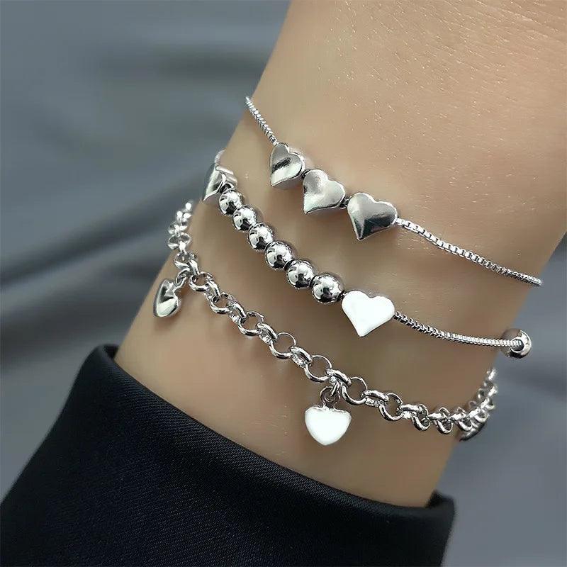 Pulseira Feminina em Prata 925 com Borboletas Cravejadas, Design Romântico e Ajustável para Datas Especiais