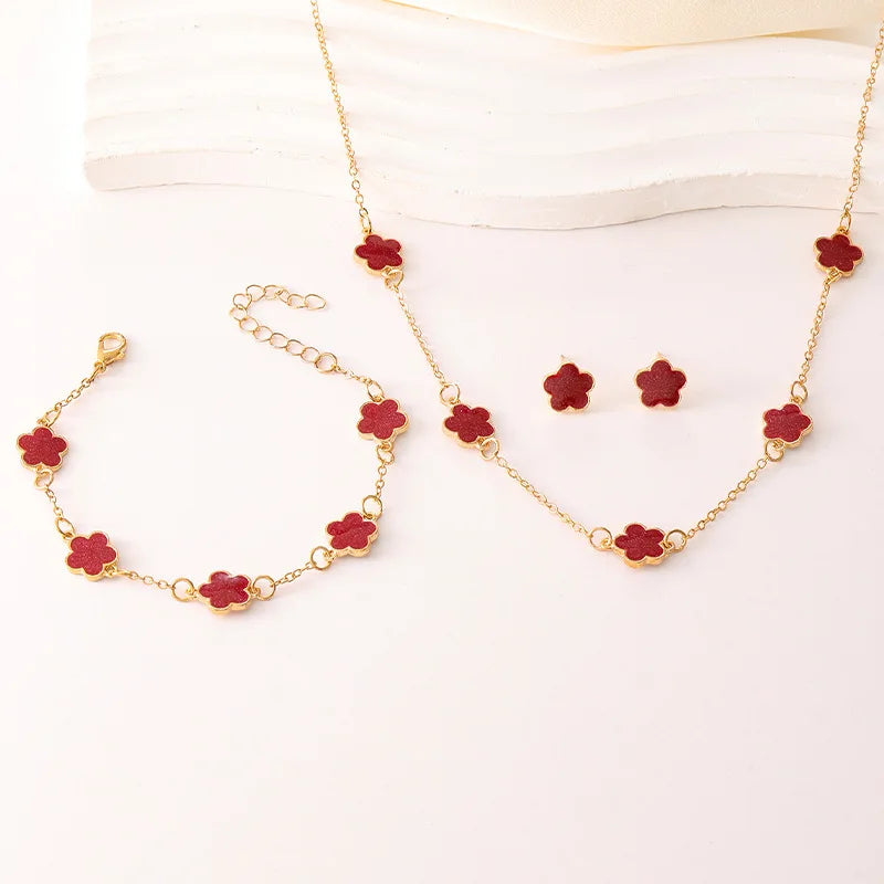 Conjunto Elegante com Colar, Brincos e Pulseira em Design de Trevo para Brilhar em Qualquer Ocasião