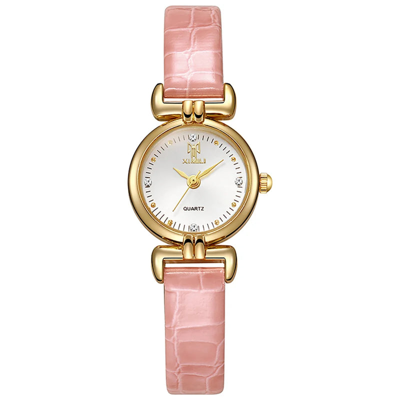 Relógio Feminino Pequeno de Quartzo 22mm, Pulseira em Couro Branco, Estilo Minimalista com Detalhes em Diamante
