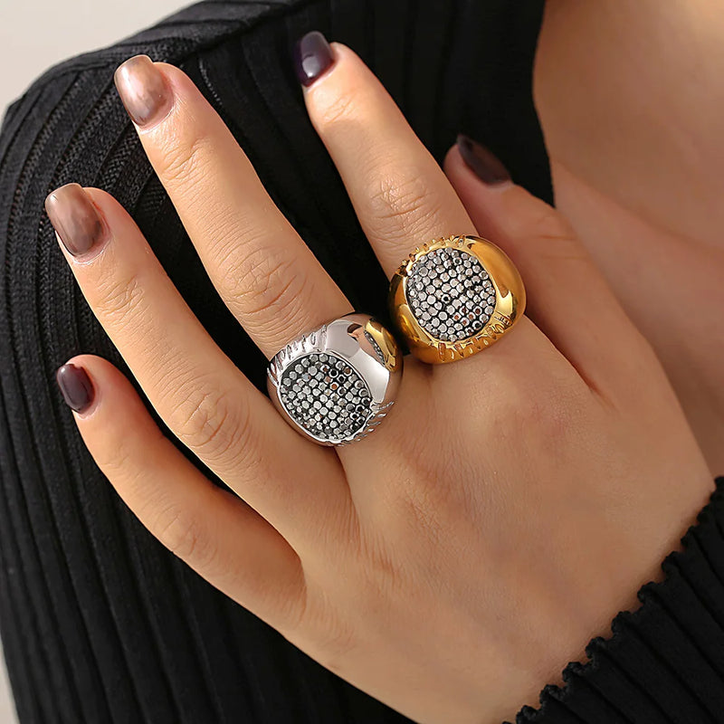 Anel Feminino em Aço Inoxidável Banhado a Ouro 18K com Strass Brilhantes, Estilo Fashion à Prova D’Água