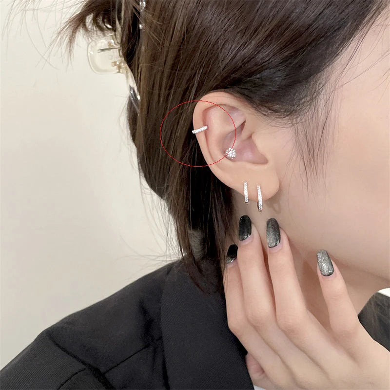 Brincos Earcuff em Prata 925 com Zircão, Modelo Sem Furo Estilo Punk Rock Moderno e Sofisticado