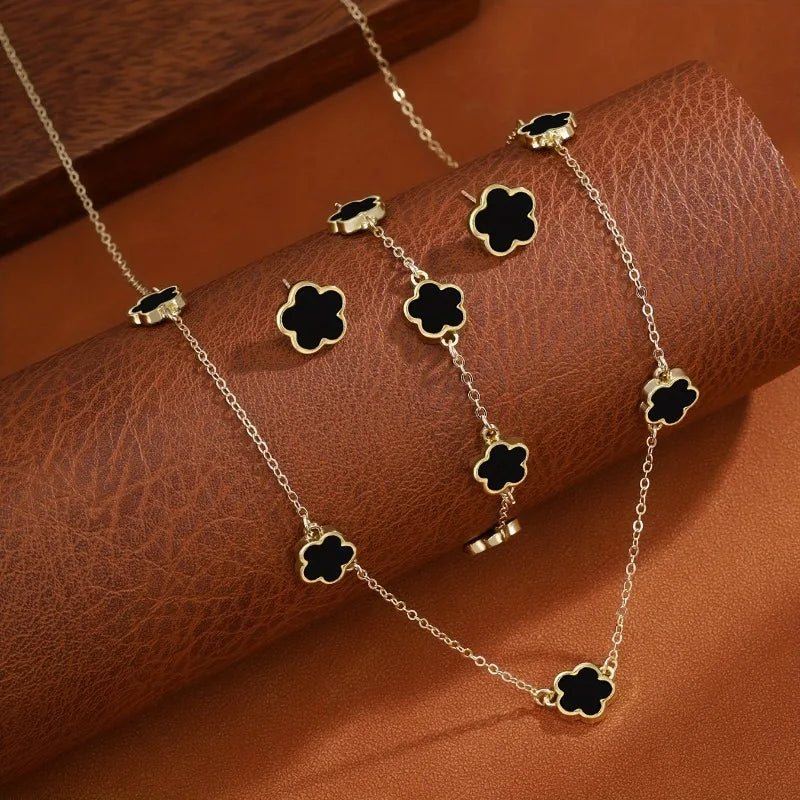 Conjunto Elegante com Colar, Brincos e Pulseira em Design de Trevo para Brilhar em Qualquer Ocasião