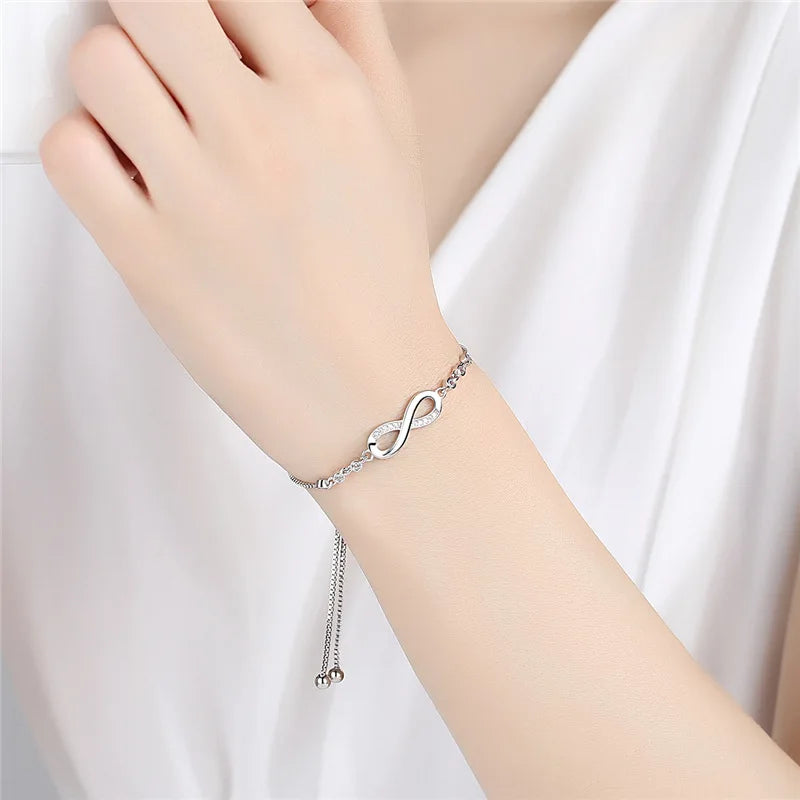 Pulseira Feminina em Prata 925 com Cristal, Design Vintage Ajustável com Detalhes de Nó e Charme Sofisticado