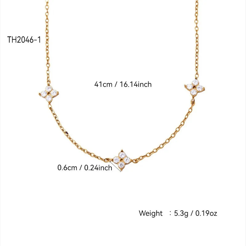 Colar Feminino em Aço Inoxidável com Pingente Trevo de Quatro Folhas, Elegância e Sorte em Uma Joia